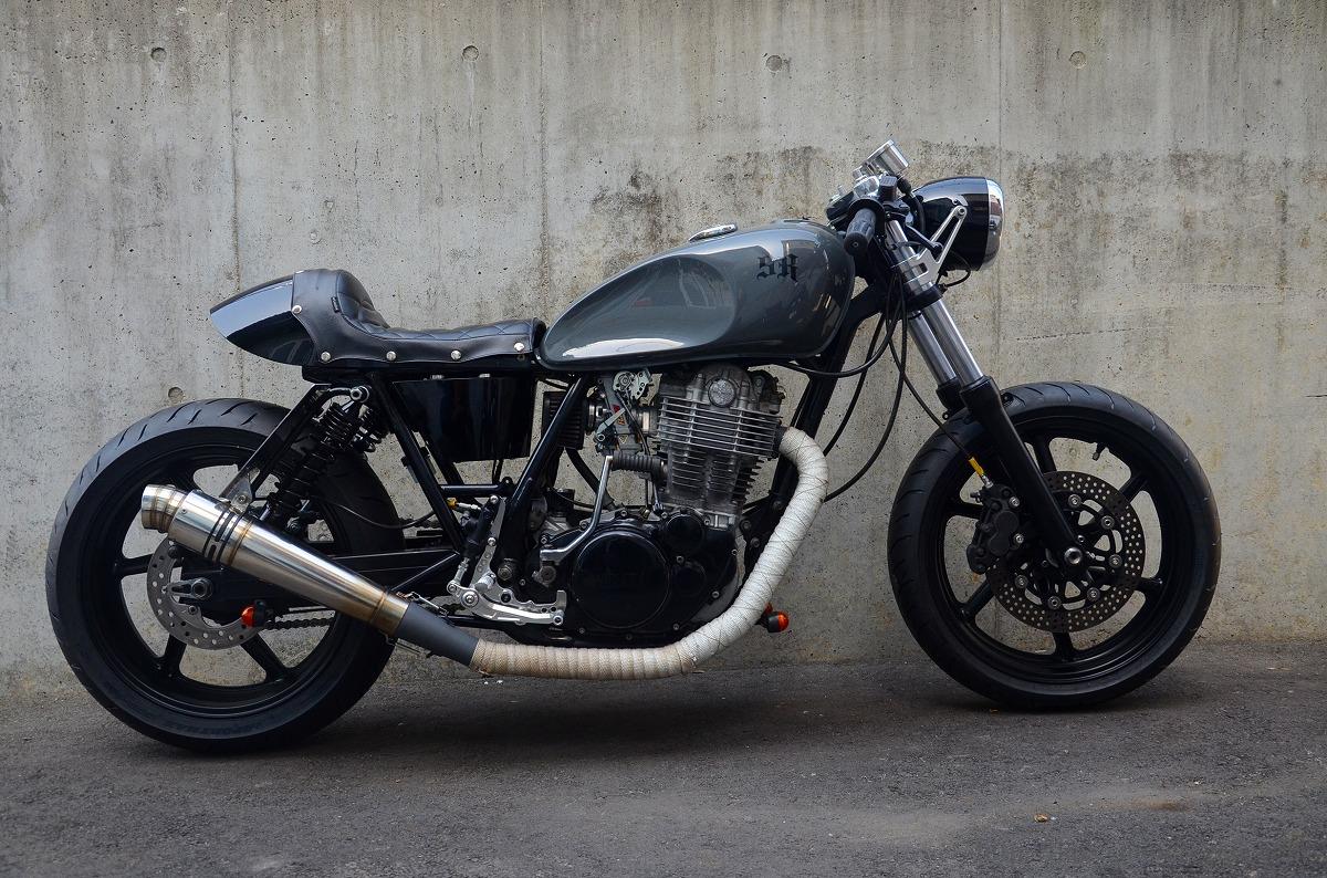 SR400 CAFE RACER | FLAKES